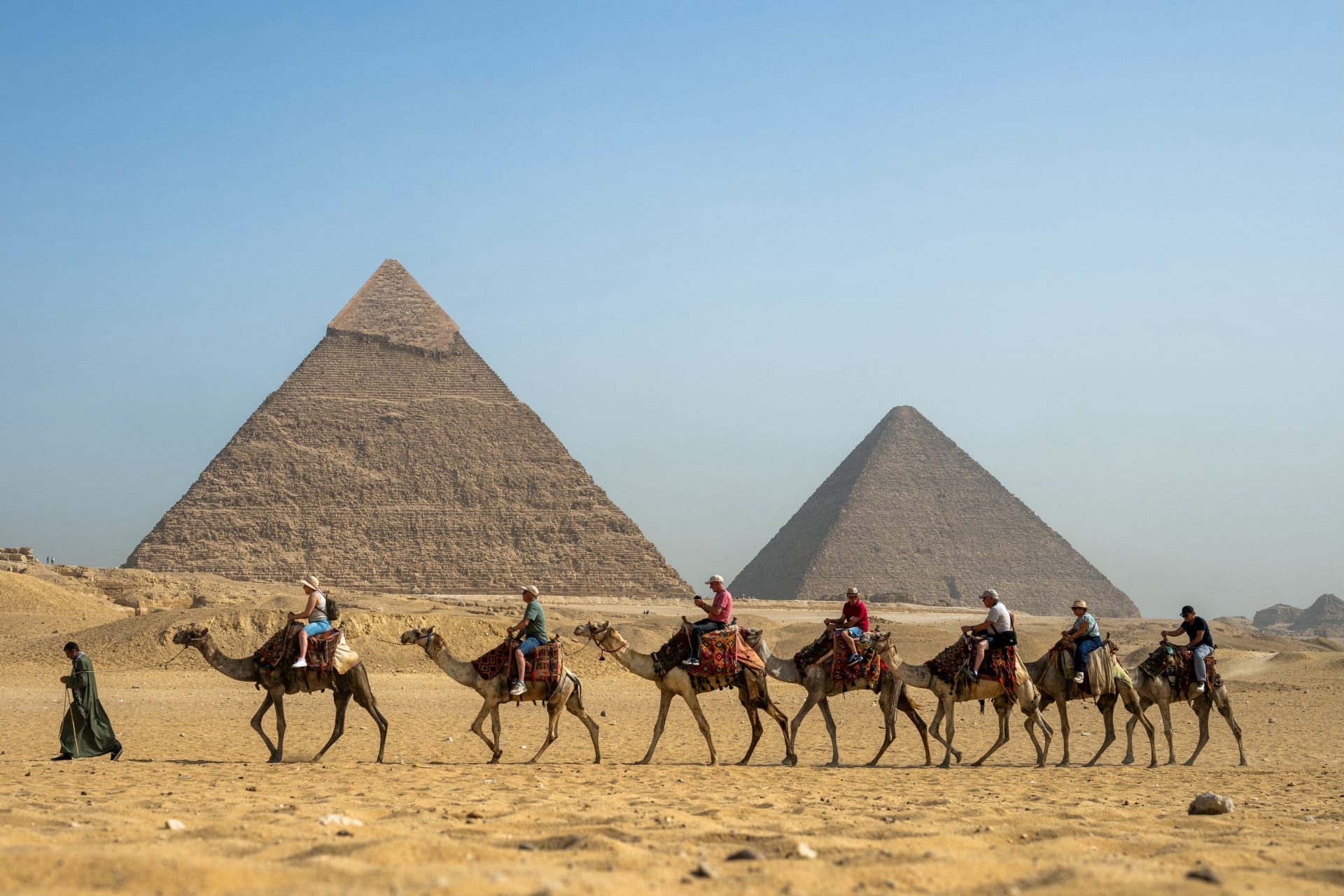 زيادة عدد الغرف الفندقية وإعادة النظر في ميزانية التسويق.. تحديات تواجه القطاع السياحي في مصر